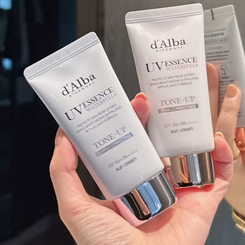 ครีมกันแดด D'alba UV Essence W - Uv Whitening Kit บทวิจารณ์และราคา